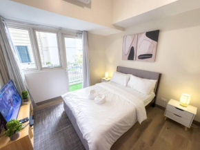 A2J Luxury 1BR Suite Near Venice Mall BGC Taguig